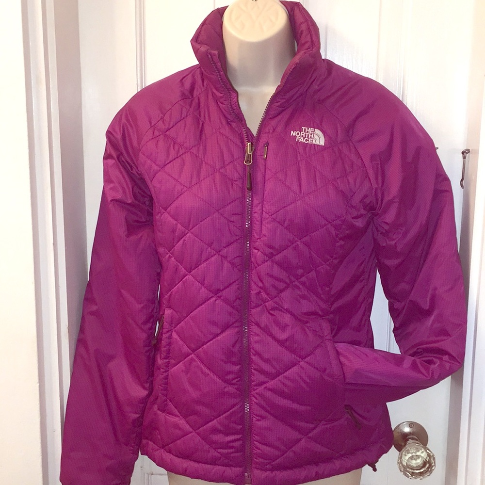 The North Face 💜💕 Berry warm coat